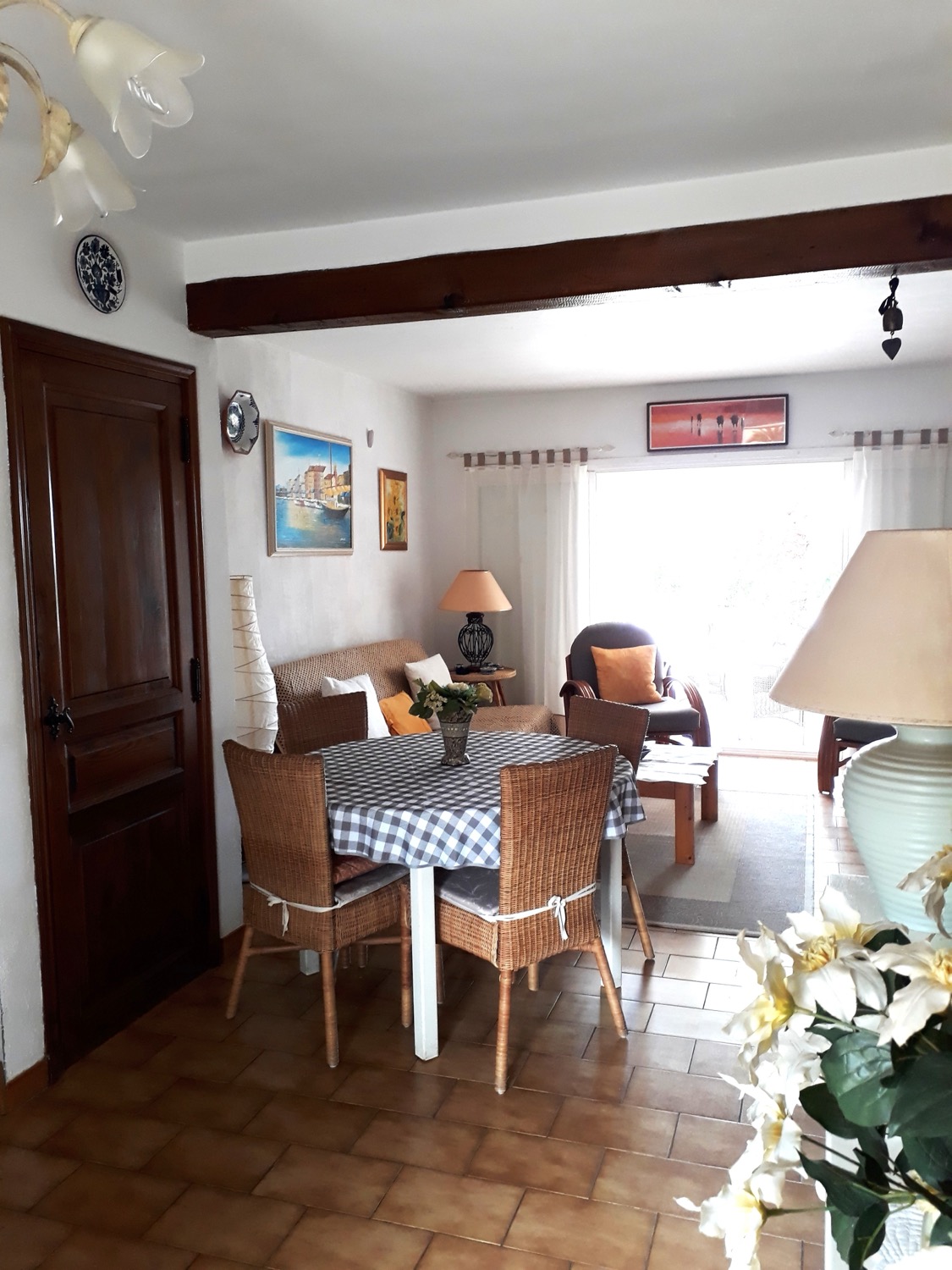 placeholder image sq