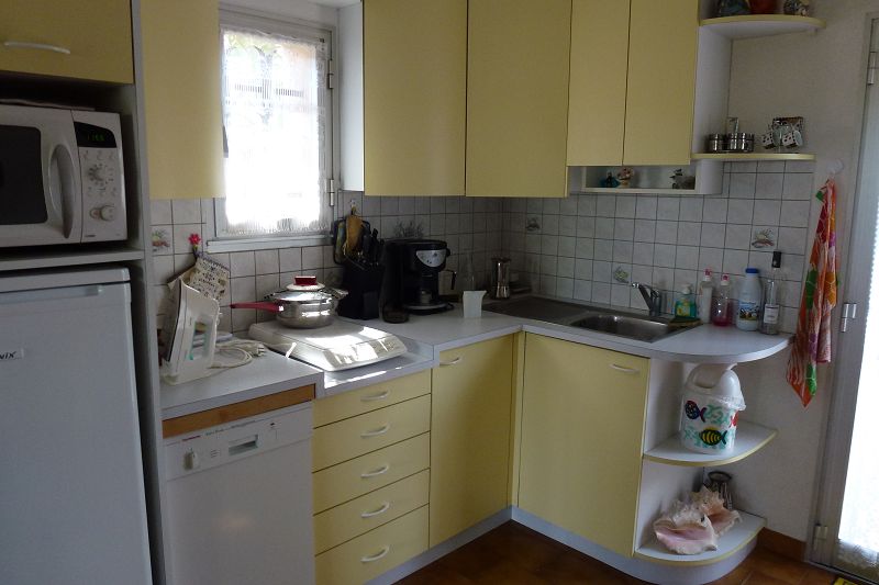 placeholder image sq