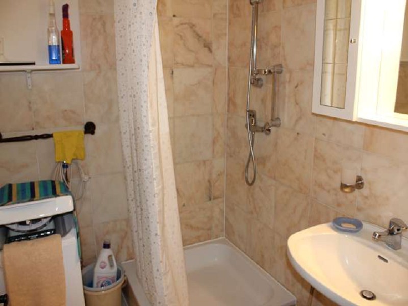 placeholder image sq