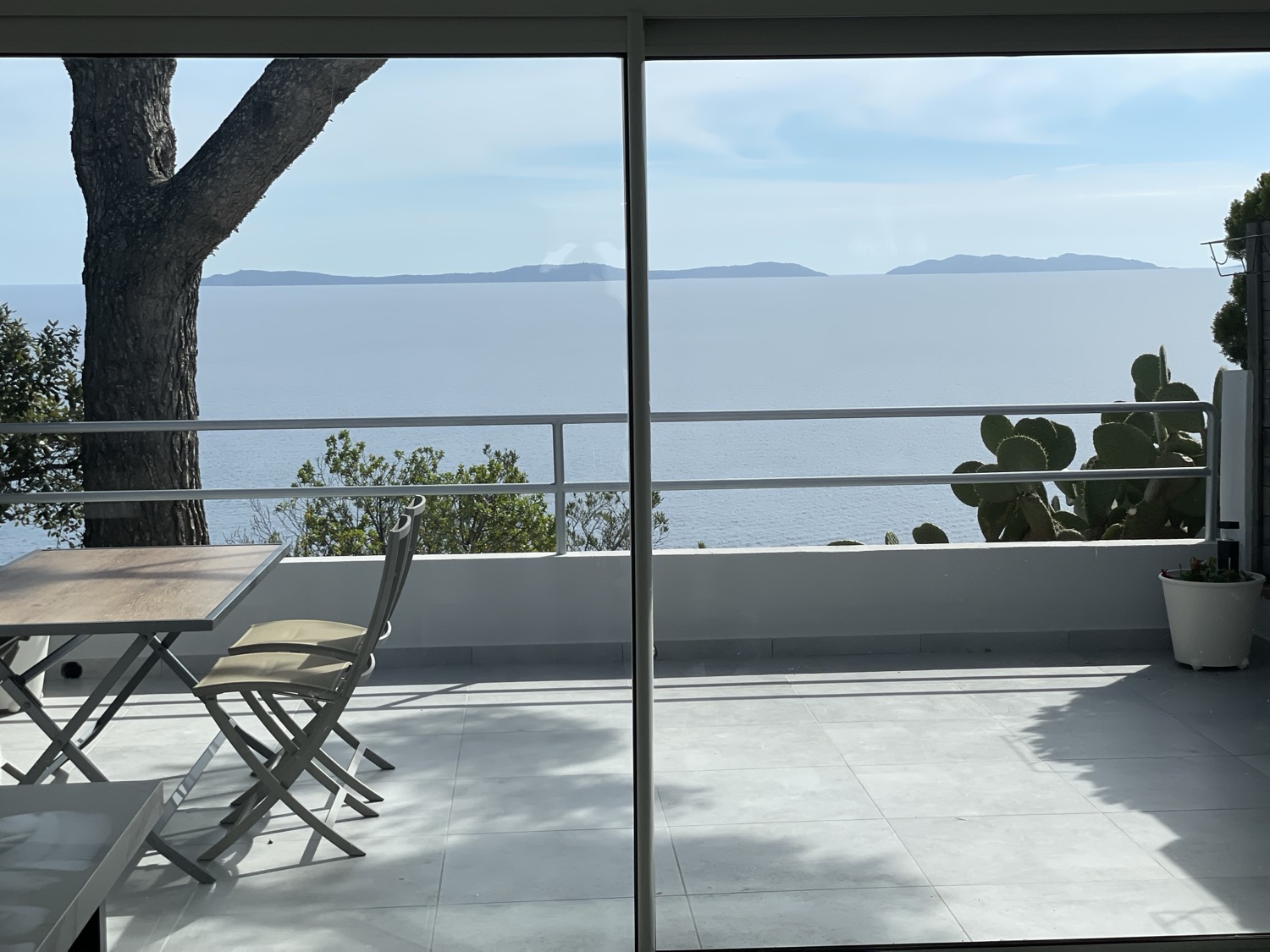 placeholder image-wide