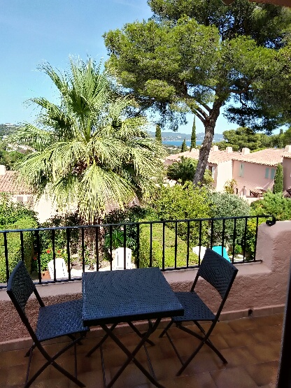 placeholder image sq