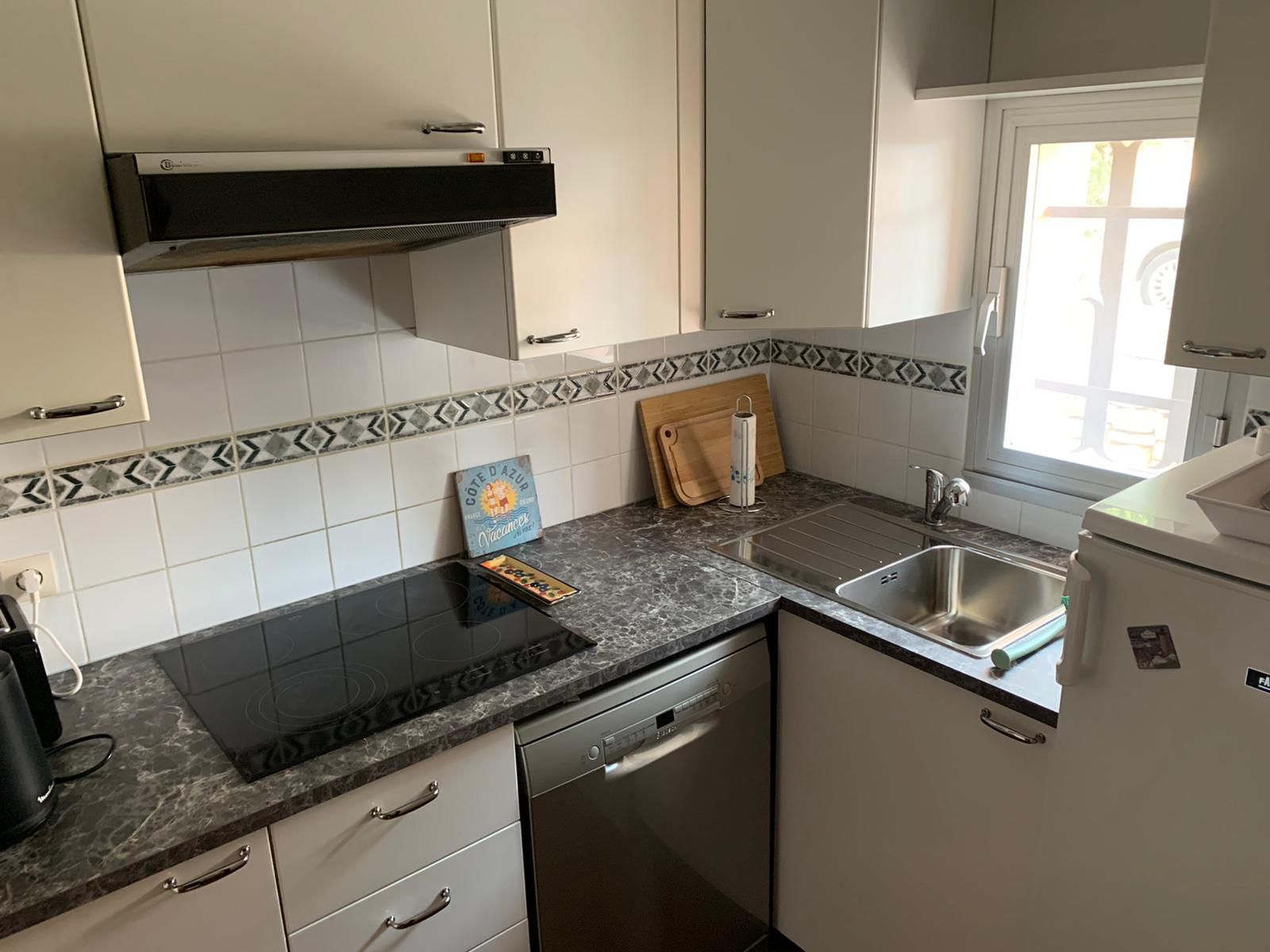 placeholder image sq