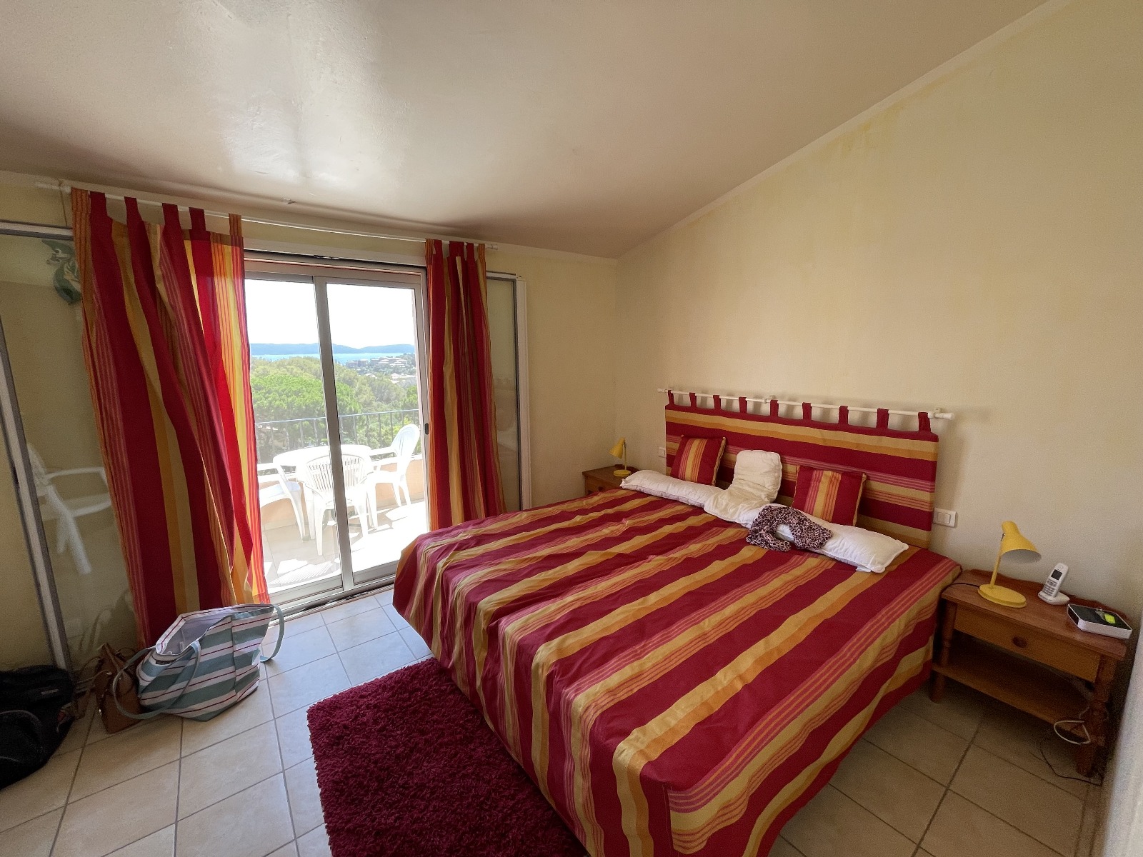 placeholder image sq