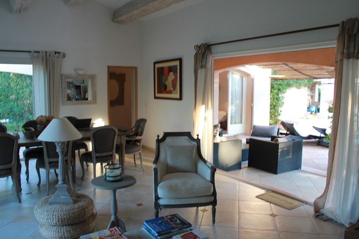 placeholder image sq