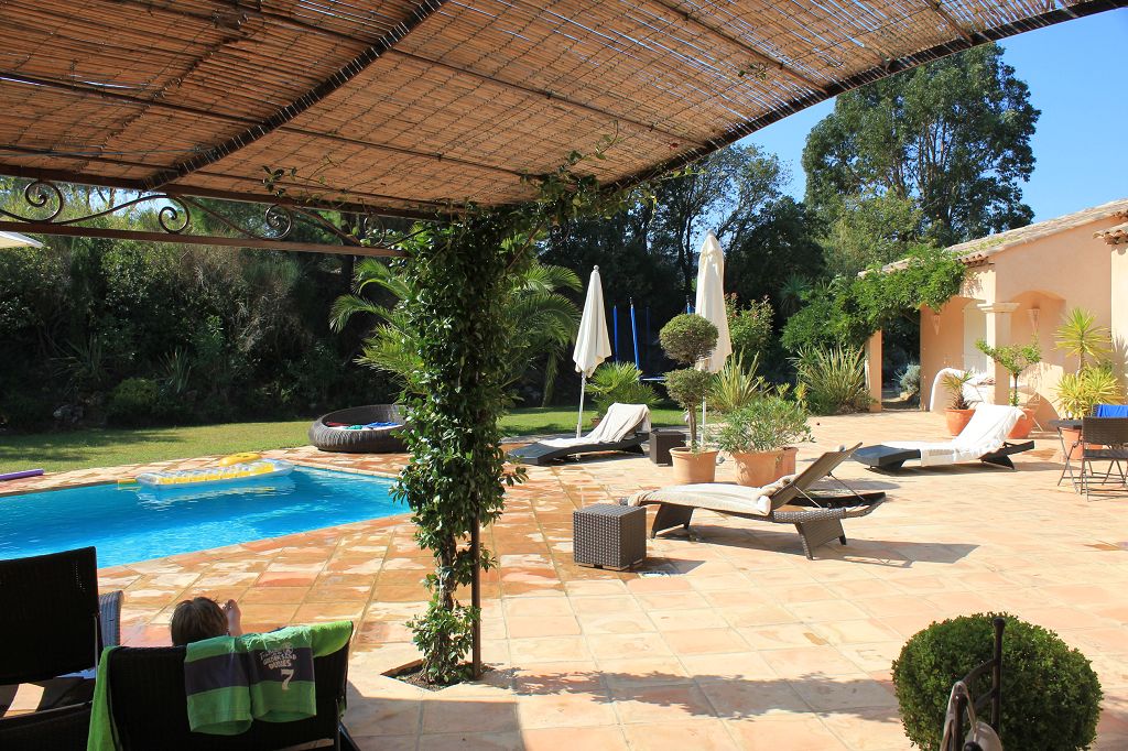 placeholder image sq